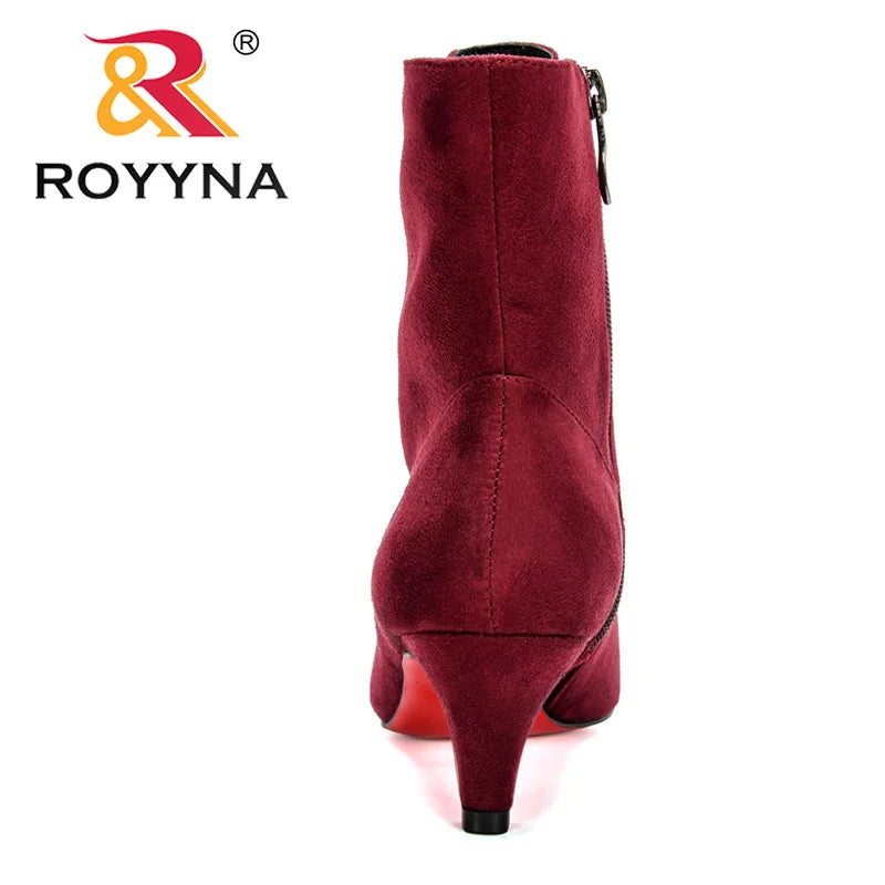 ROYYNA Retro Lace-Up Ankle Boots