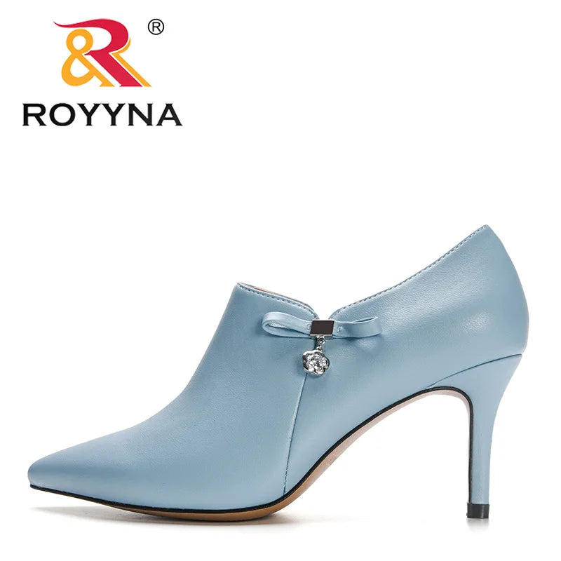 ROYYNA Rockin' Booty Shoes